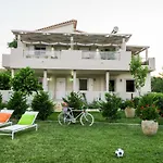 Tesys And Apartments, By Zantewize Apartman *