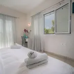 Appartement Tesys And Apartments, By Zantewize