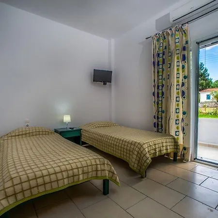 Apartament Tesys And Apartments, By Zantewize