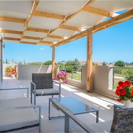 Tesys And Apartments, By Zantewize アパート ラガナス