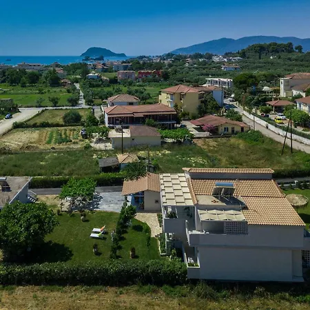 Tesys And Apartments, By Zantewize