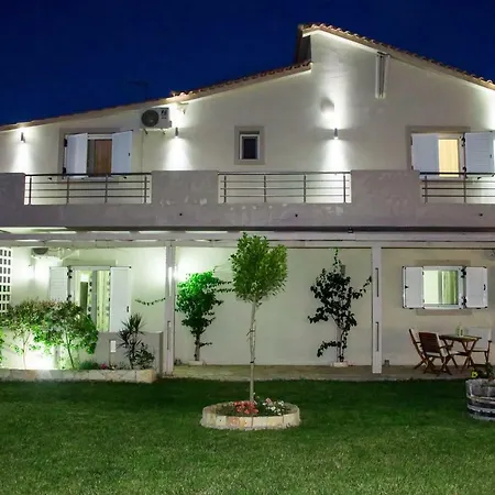 Lägenhet Tesys And Apartments, By Zantewize Laganas