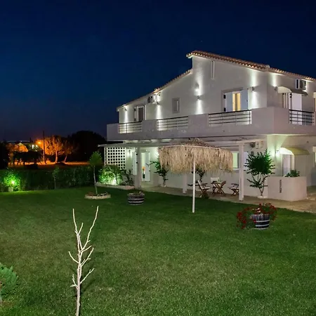 Appartement Tesys And Apartments, By Zantewize *